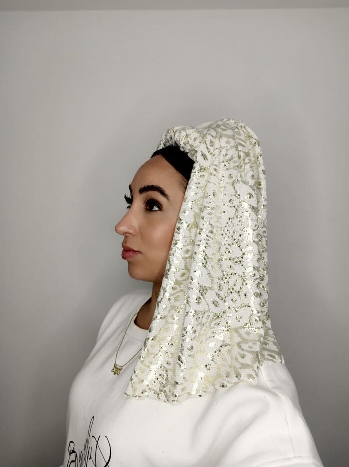 מטפחת קרם מנוחש זהב