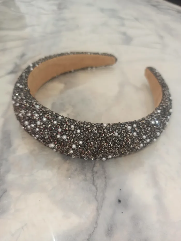 קשת כסוף כהה.